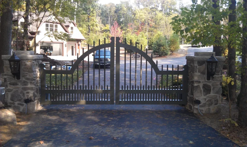 Automated Gate Installation: What Homeowners Need to Know Before They Buy