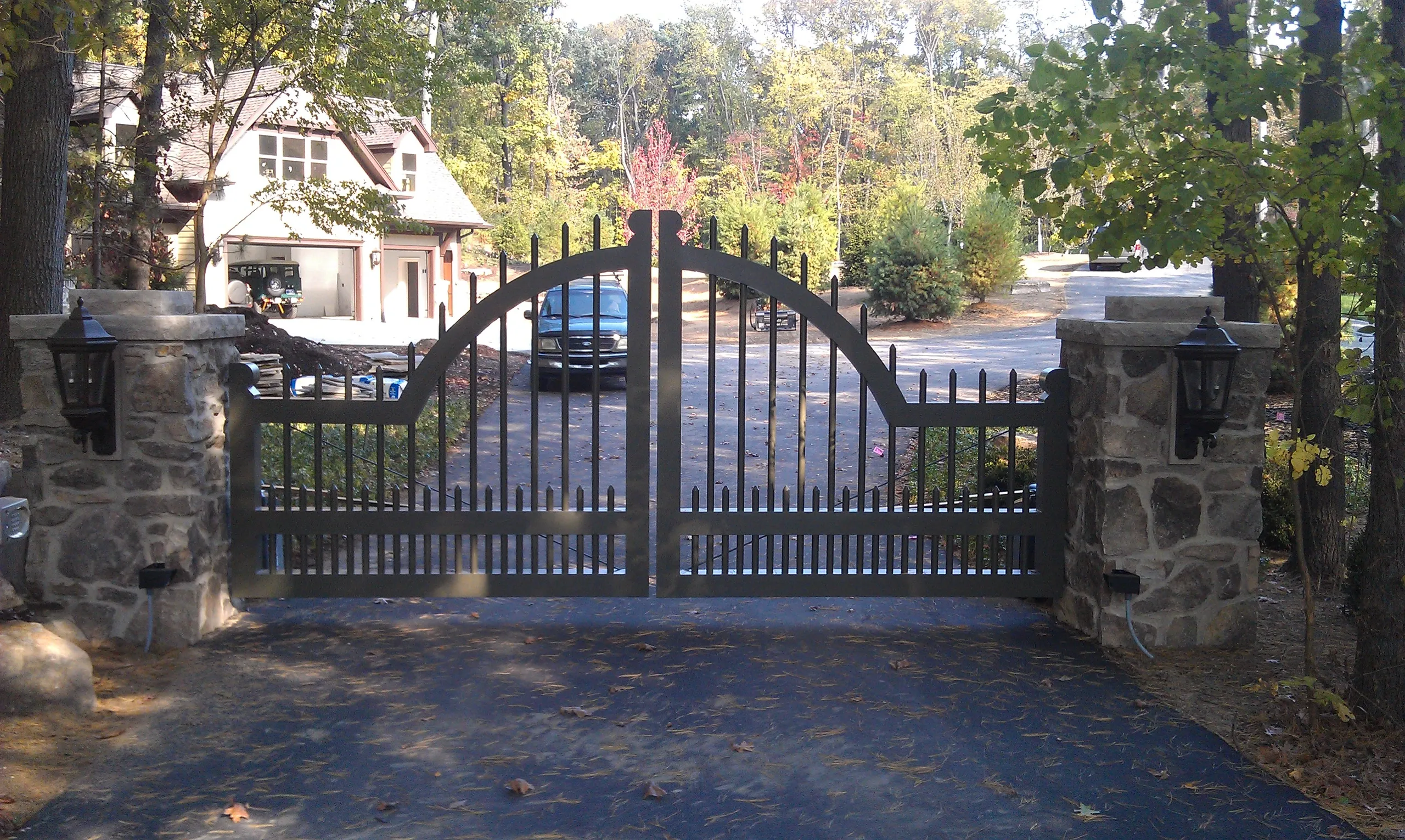 Automated Gate Installation: What Homeowners Need to Know Before They Buy